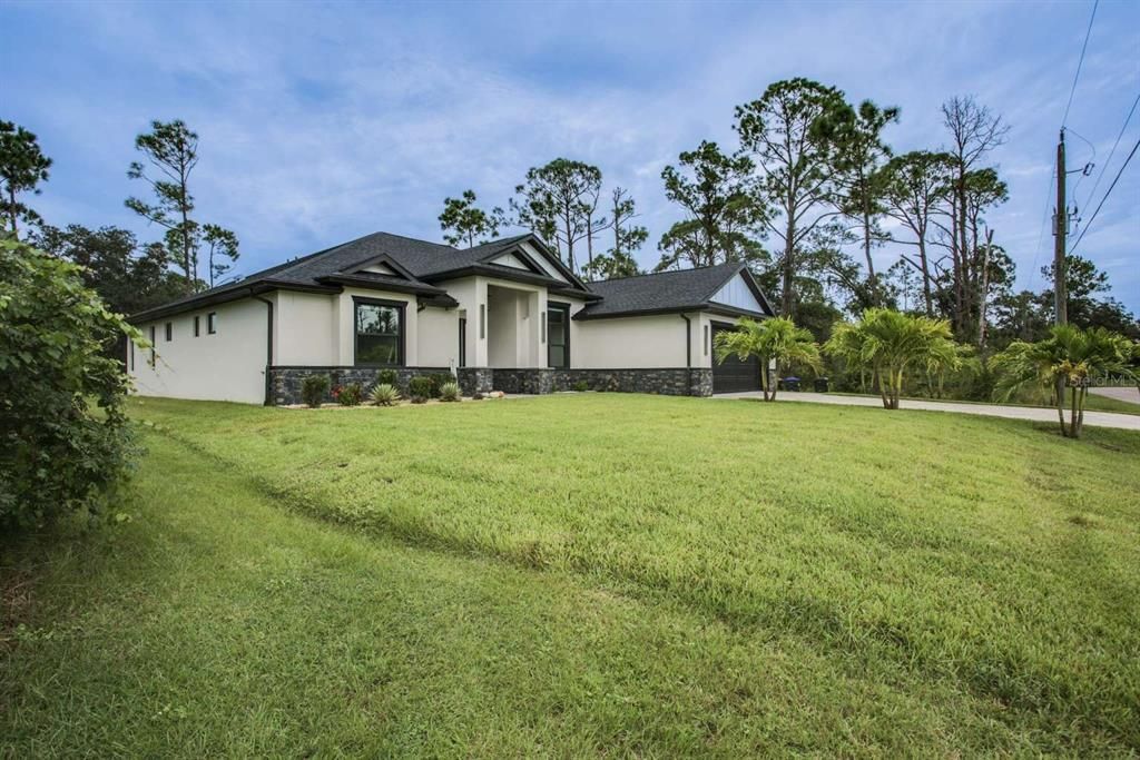 For Sale: $629,900 (3 beds, 3 baths, 2442 Square Feet)