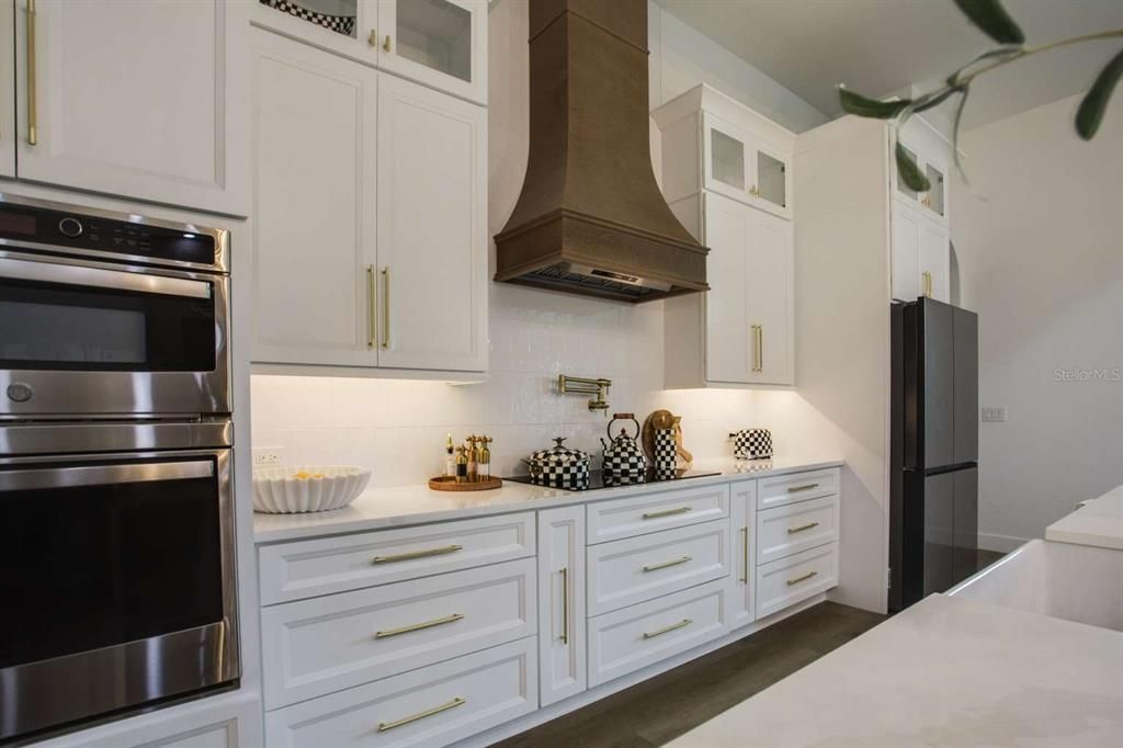 For Sale: $629,900 (3 beds, 3 baths, 2442 Square Feet)