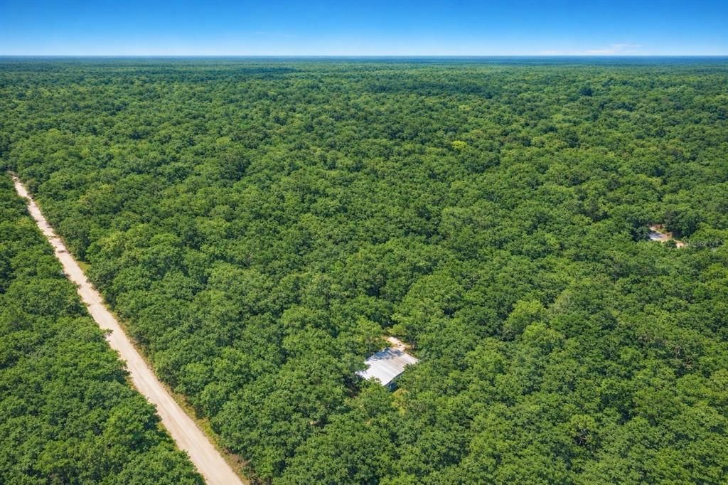 En Venta: $40,000 (3.05 acres)