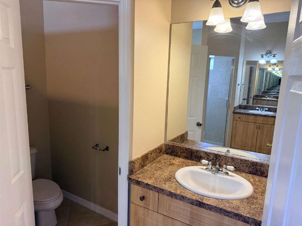 Active With Contract: $1,895 (3 beds, 2 baths, 2200 Square Feet)