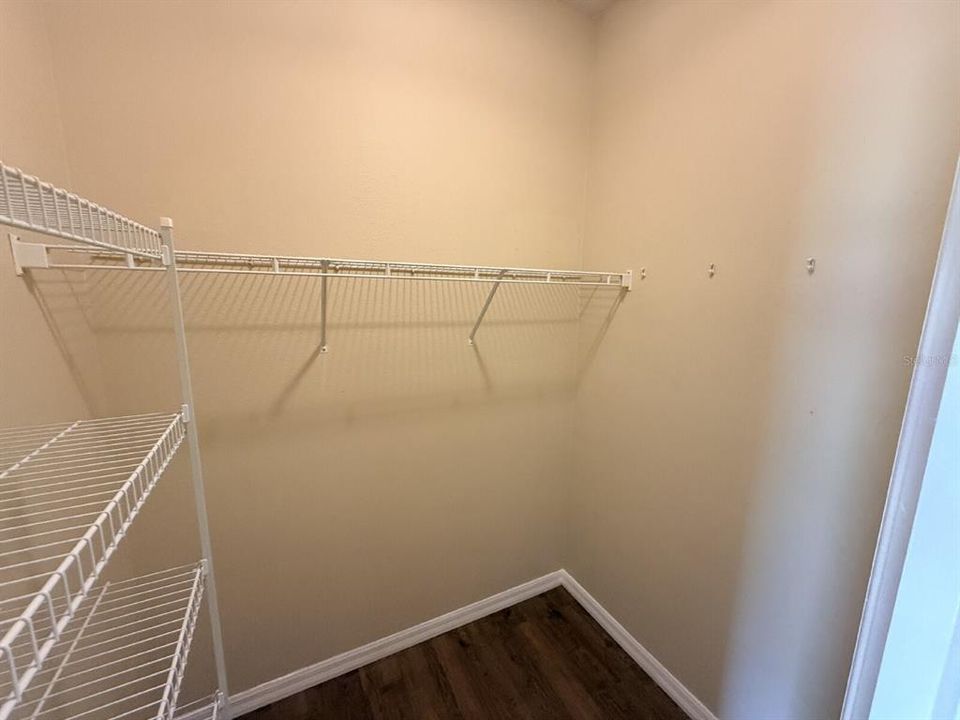 Active With Contract: $1,895 (3 beds, 2 baths, 2200 Square Feet)