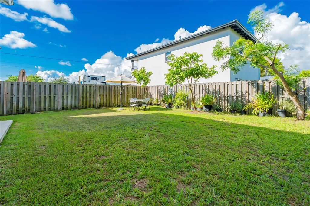 En Venta: $649,900 (4 camas, 2 baños, 1864 Pies cuadrados)