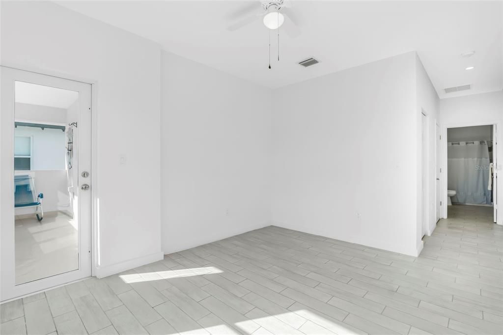 En Venta: $649,900 (4 camas, 2 baños, 1864 Pies cuadrados)