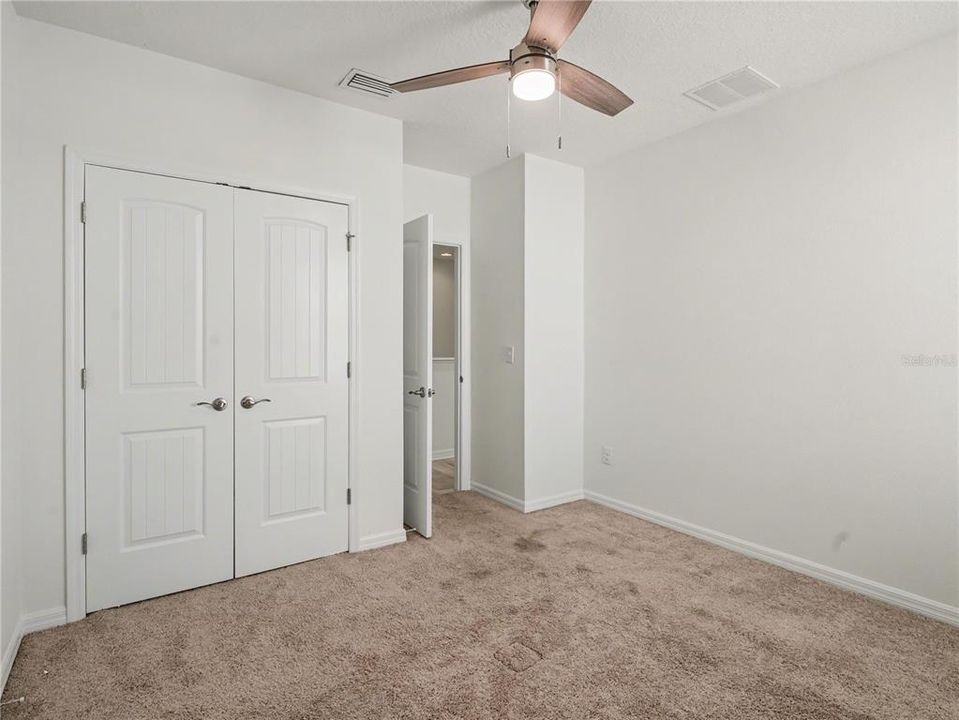 В аренду: $4,500 (4 спален, 2 ванн, 2706 Квадратных фут)