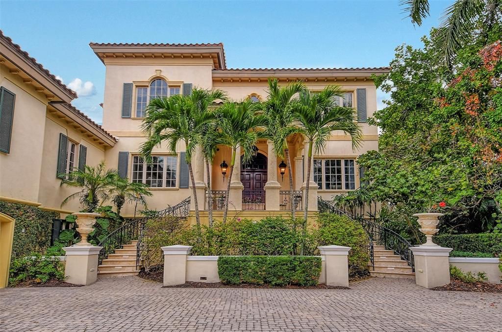 For Sale: $16,750,000 (4 beds, 6 baths, 6703 Square Feet)