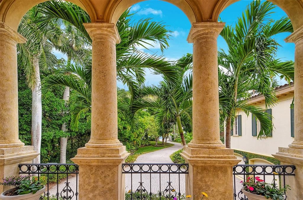 For Sale: $16,750,000 (4 beds, 6 baths, 6703 Square Feet)