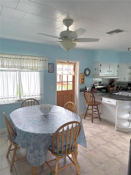 En Venta: $360,000 (3 camas, 1 baños, 1188 Pies cuadrados)
