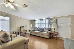 En Venta: $175,000 (4 camas, 2 baños, 1620 Pies cuadrados)
