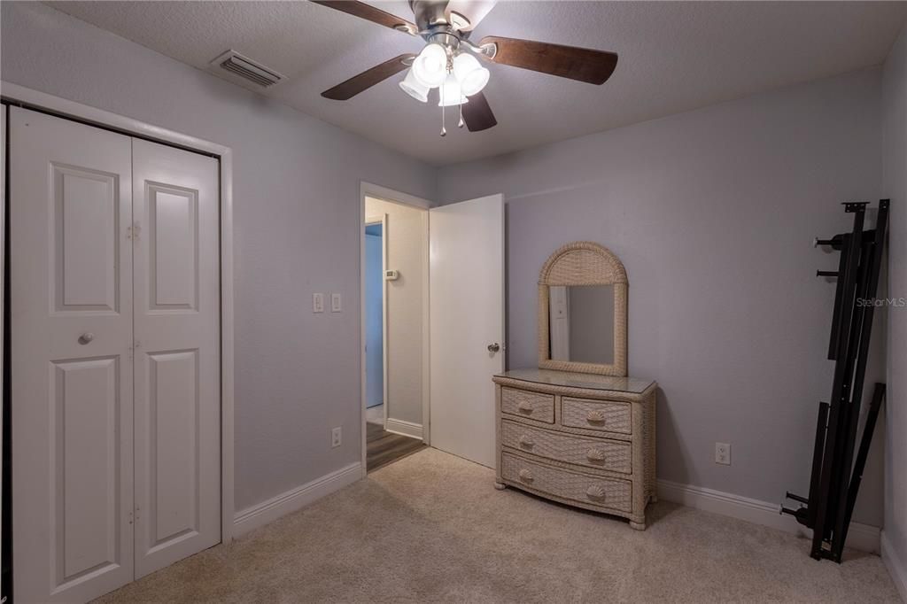For Sale: $350,000 (3 beds, 2 baths, 1660 Square Feet)