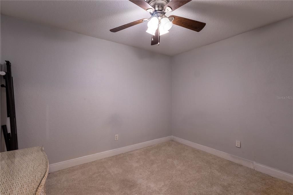 For Sale: $350,000 (3 beds, 2 baths, 1660 Square Feet)