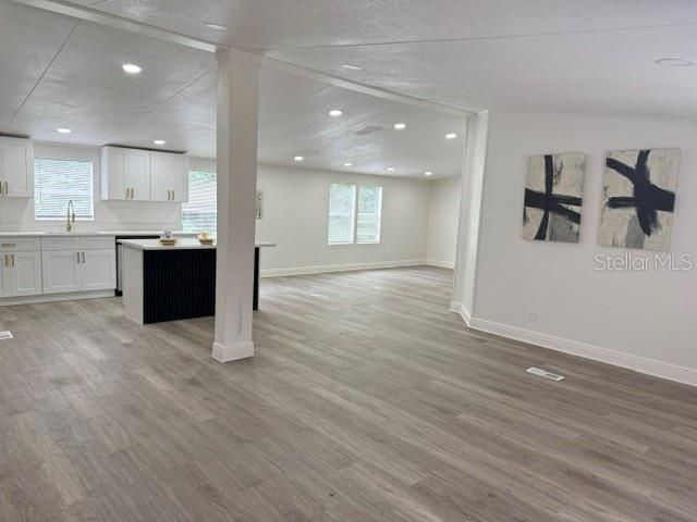 En Venta: $219,000 (4 camas, 2 baños, 1620 Pies cuadrados)