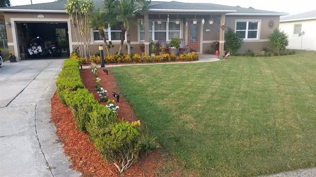 Activo con contrato: $325,500 (2 camas, 1 baños, 1080 Pies cuadrados)