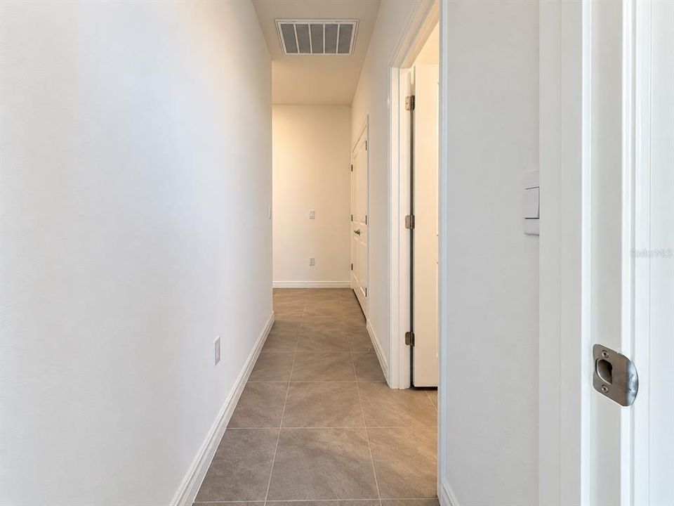 For Rent: $2,100 (3 beds, 2 baths, 1565 Square Feet)