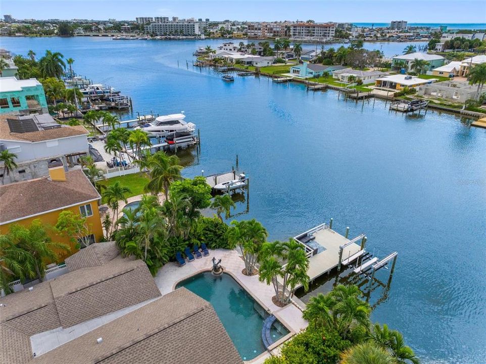 For Rent: $6,800 (3 beds, 3 baths, 2242 Square Feet)