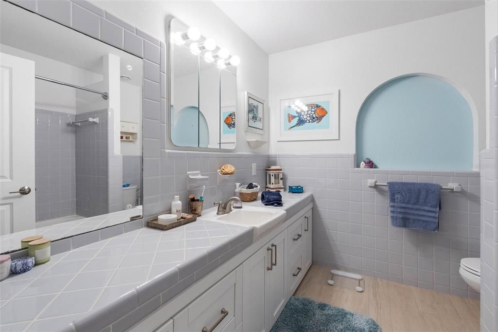 For Rent: $6,800 (3 beds, 3 baths, 2242 Square Feet)