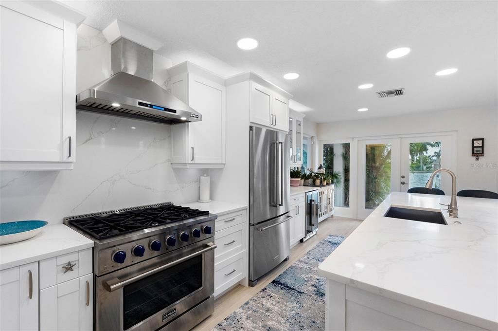 For Rent: $6,800 (3 beds, 3 baths, 2242 Square Feet)