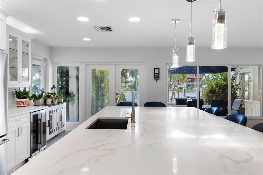 For Rent: $6,800 (3 beds, 3 baths, 2242 Square Feet)