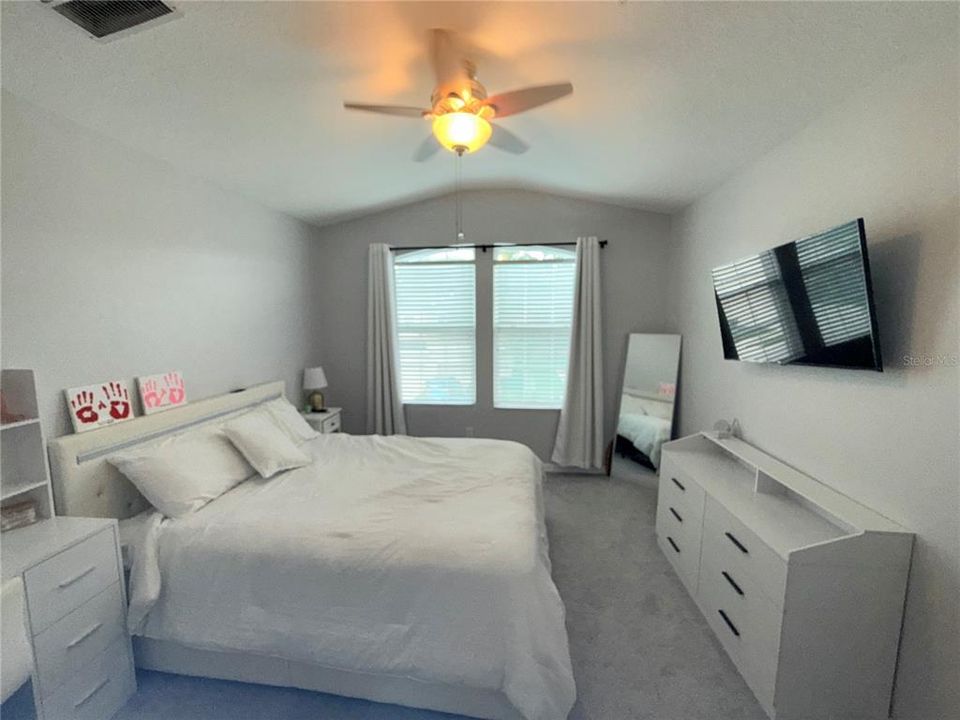 For Rent: $2,349 (3 beds, 2 baths, 1528 Square Feet)