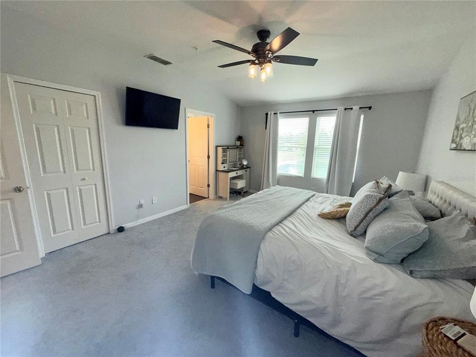 For Rent: $2,349 (3 beds, 2 baths, 1528 Square Feet)
