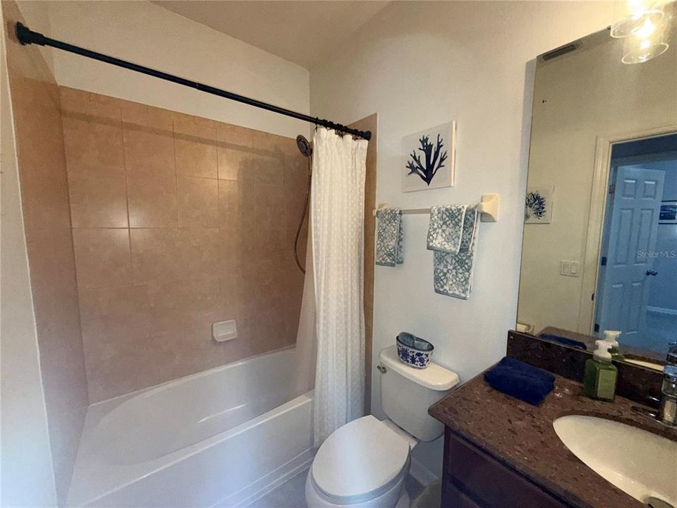 For Rent: $2,349 (3 beds, 2 baths, 1528 Square Feet)