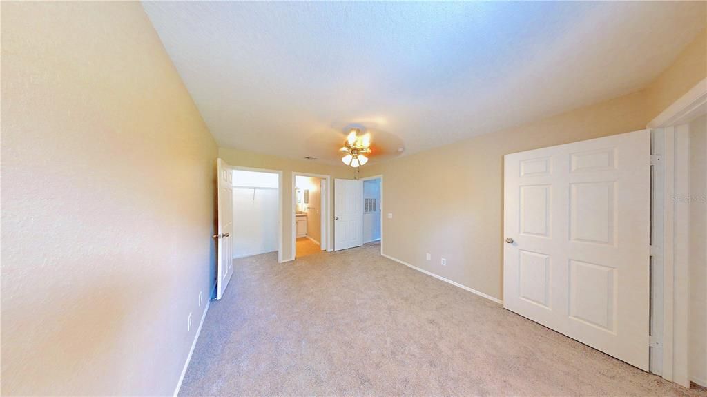For Sale: $160,000 (2 beds, 2 baths, 1029 Square Feet)
