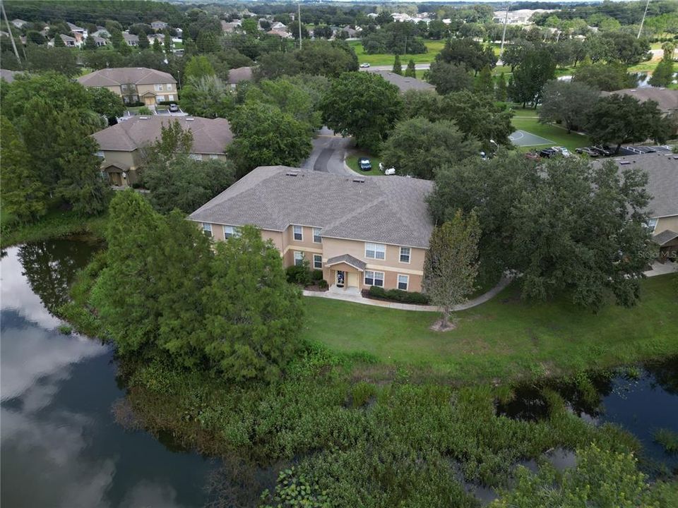 For Sale: $160,000 (2 beds, 2 baths, 1029 Square Feet)