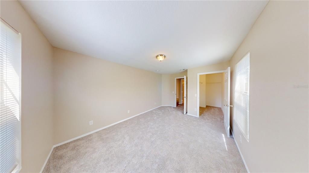 For Sale: $160,000 (2 beds, 2 baths, 1029 Square Feet)
