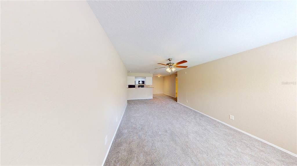 For Sale: $160,000 (2 beds, 2 baths, 1029 Square Feet)