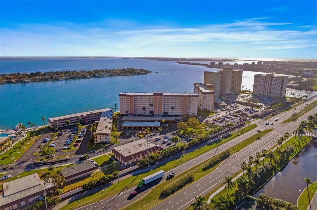 На продажу: $699,000 (3 спален, 3 ванн, 3400 Квадратных фут)