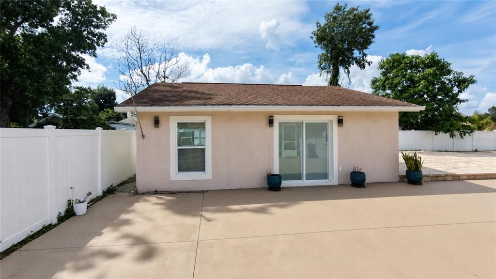 For Sale: $820,000 (6 beds, 3 baths, 3267 Square Feet)