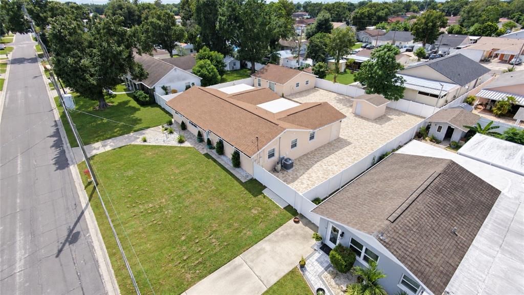 For Sale: $820,000 (6 beds, 3 baths, 3267 Square Feet)