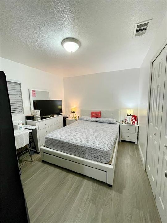 For Sale: $820,000 (6 beds, 3 baths, 3267 Square Feet)
