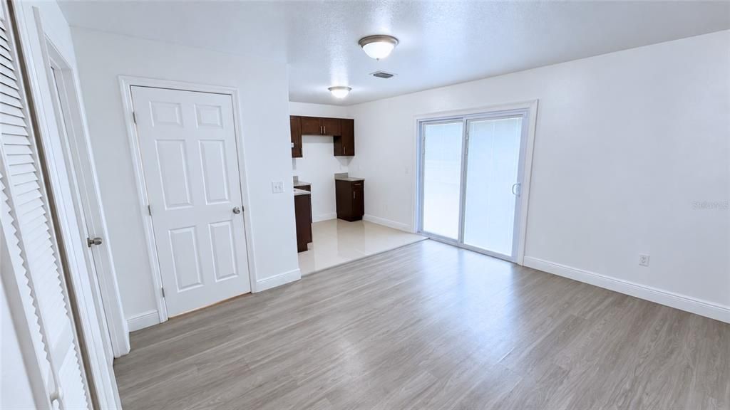 For Sale: $820,000 (6 beds, 3 baths, 3267 Square Feet)