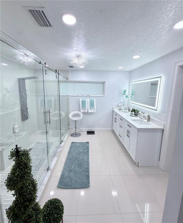 For Sale: $820,000 (6 beds, 3 baths, 3267 Square Feet)