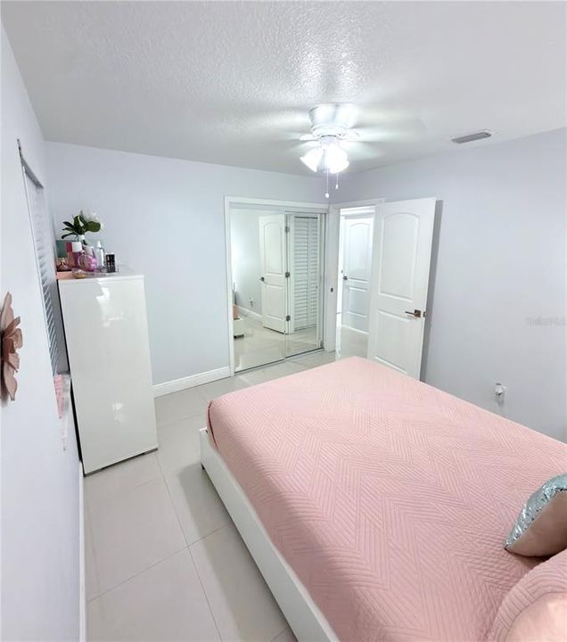 For Sale: $820,000 (6 beds, 3 baths, 3267 Square Feet)