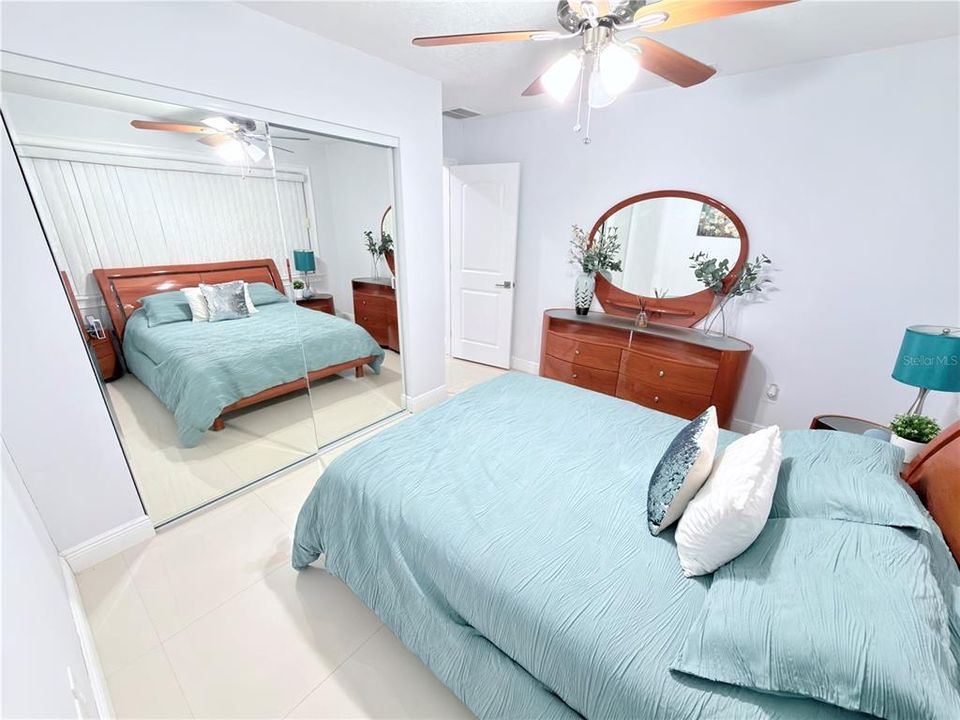 For Sale: $820,000 (6 beds, 3 baths, 3267 Square Feet)