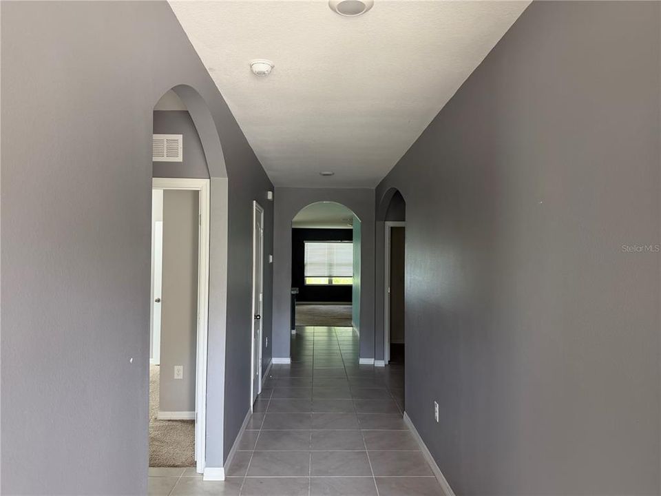 En Venta: $299,900 (4 camas, 2 baños, 1846 Pies cuadrados)