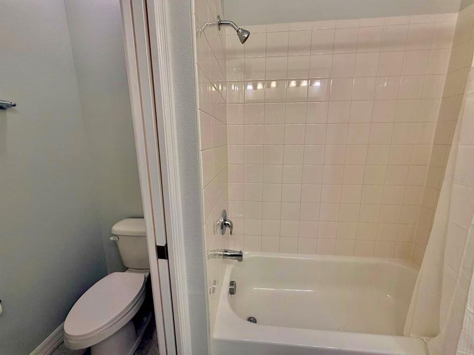 For Rent: $2,250 (3 beds, 2 baths, 1608 Square Feet)