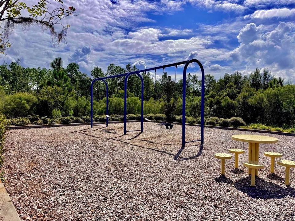 For Rent: $2,250 (3 beds, 2 baths, 1608 Square Feet)