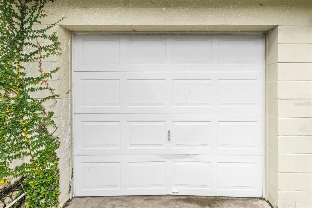 For Sale: $415,000 (2 beds, 1 baths, 715 Square Feet)