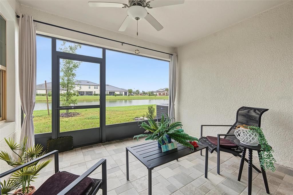 For Sale: $275,000 (2 beds, 2 baths, 1405 Square Feet)