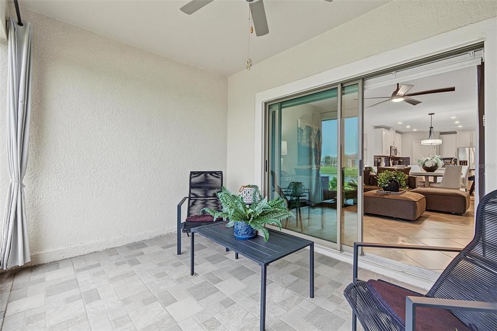 For Sale: $275,000 (2 beds, 2 baths, 1405 Square Feet)