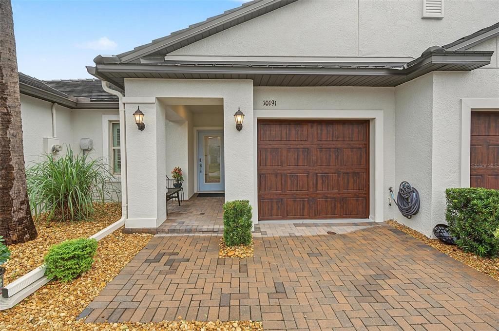 For Sale: $275,000 (2 beds, 2 baths, 1405 Square Feet)