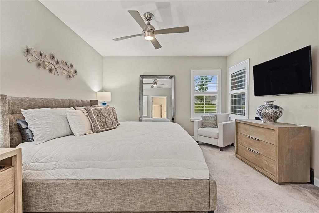 For Sale: $275,000 (2 beds, 2 baths, 1405 Square Feet)