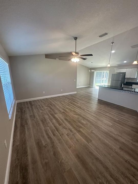 En Venta: $254,900 (3 camas, 2 baños, 1440 Pies cuadrados)