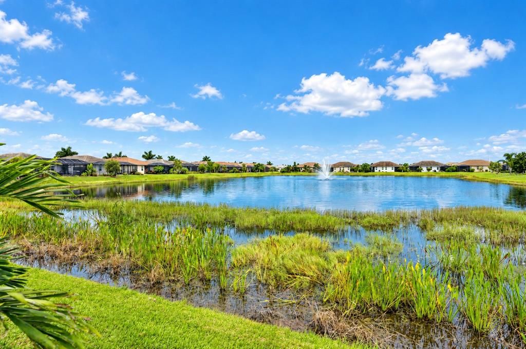 For Sale: $354,500 (2 beds, 2 baths, 1432 Square Feet)