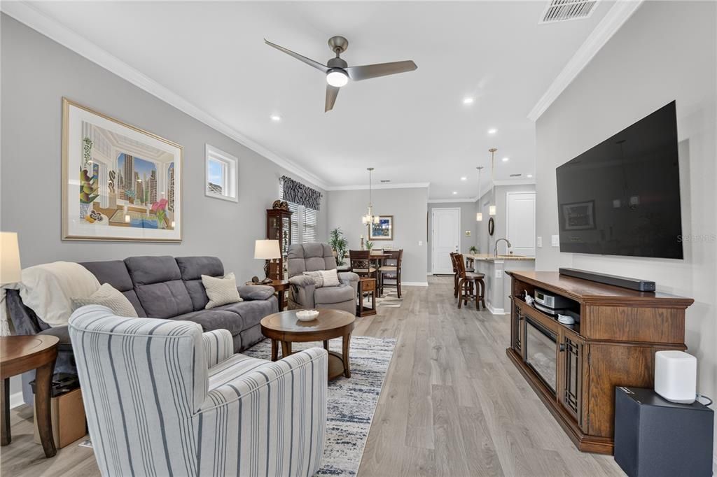 For Sale: $354,500 (2 beds, 2 baths, 1432 Square Feet)
