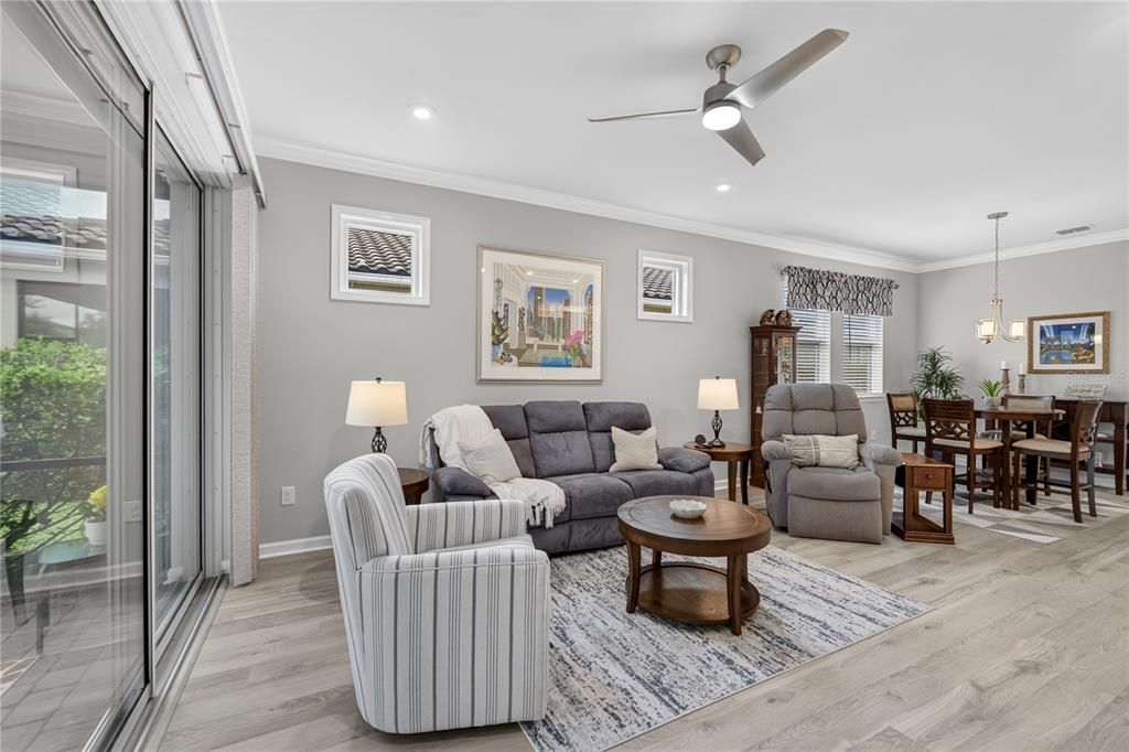 For Sale: $354,500 (2 beds, 2 baths, 1432 Square Feet)