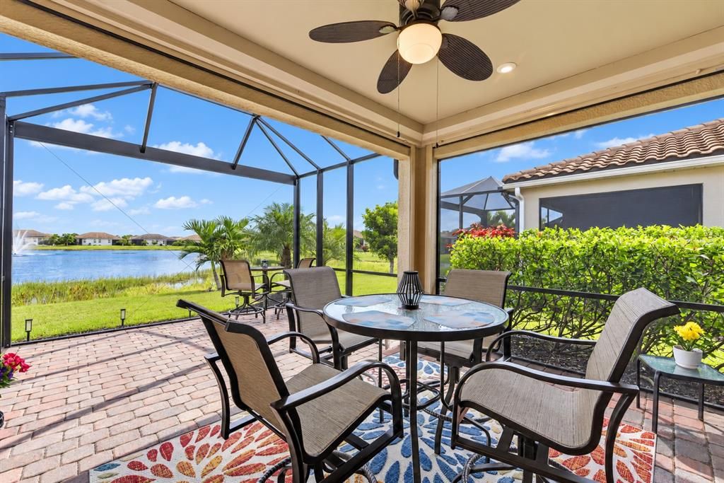 For Sale: $354,500 (2 beds, 2 baths, 1432 Square Feet)