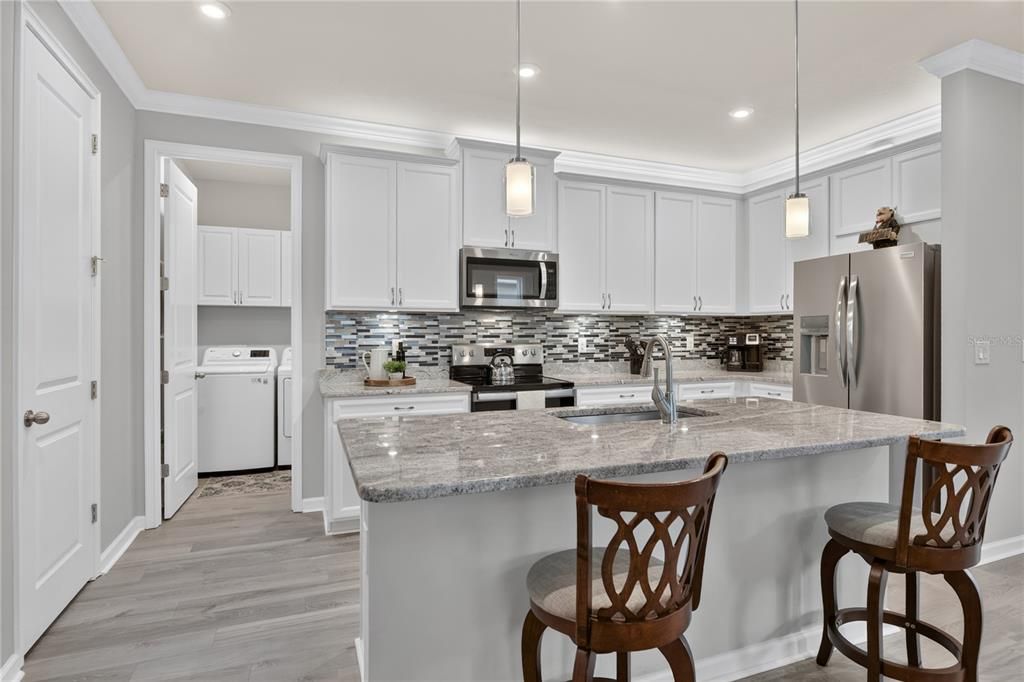 For Sale: $354,500 (2 beds, 2 baths, 1432 Square Feet)